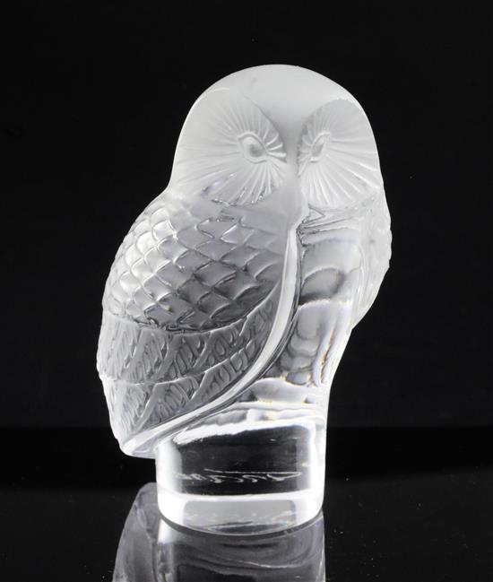 Chouette/Baby Owl. A glass paperweight by René Lalique, introduced in 1931, No.11815 Height 8.6cm.